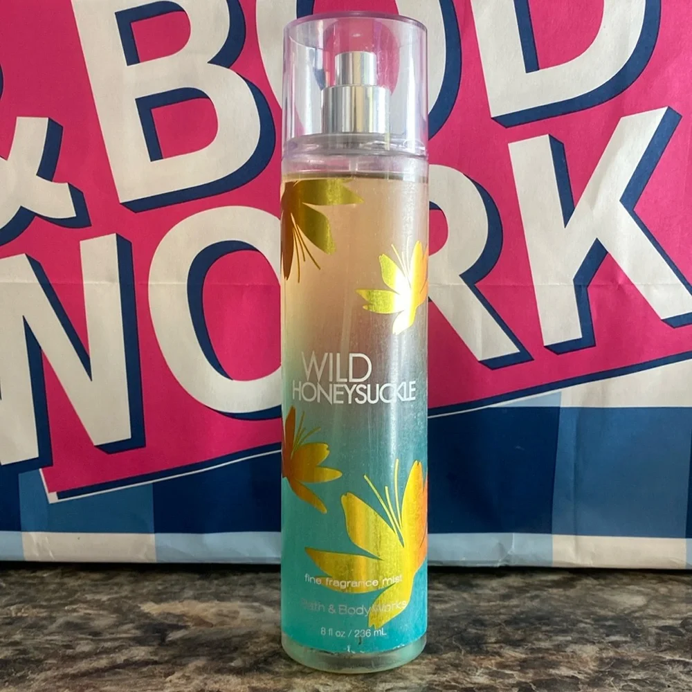 Bath & Body Works Wild Honeysuckle